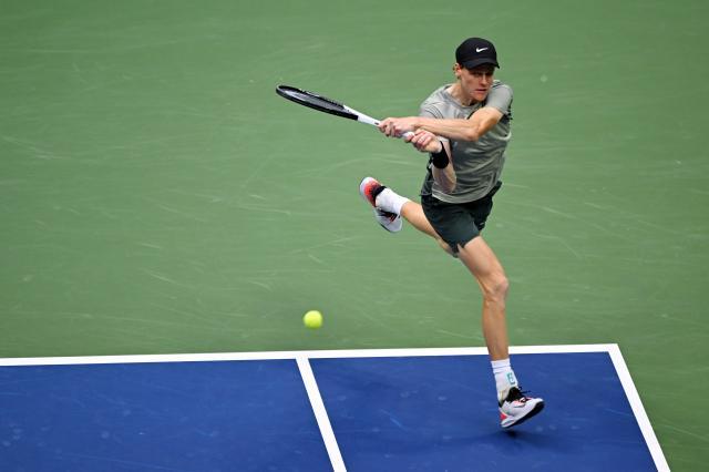 1725847313849017560.jpg (体育)(3)网球——美网:辛纳晋级男单决赛XxjpseC007063_20240907_PEPFN0A001.jpg